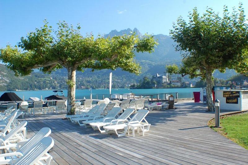 La Baie Des Voiles 3 Chambres 4 A 6 Personnes Au Bord Du Lac Plage Privee Дюэн Экстерьер фото
