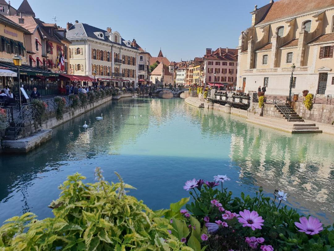 La Baie Des Voiles 3 Chambres 4 A 6 Personnes Au Bord Du Lac Plage Privee Дюэн Экстерьер фото